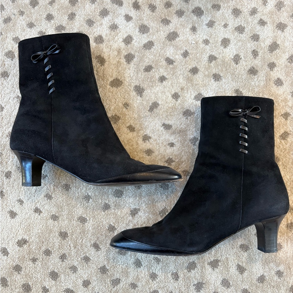 Salvator Ferragamo lace up heeled suede/leather boot size 6B EUC